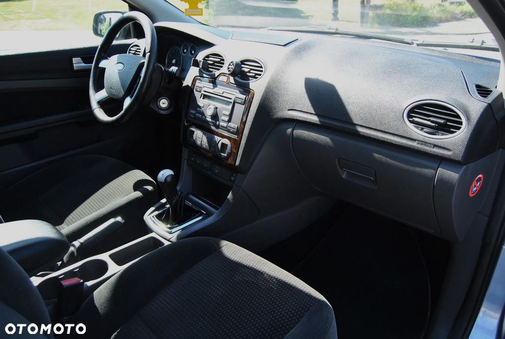 Ford Focus 1.6 Ghia - 7