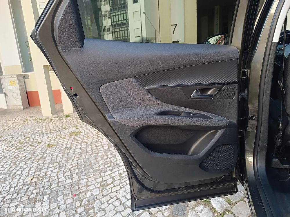 Peugeot 3008 PureTech 130 Stop & Start GPF EAT8 Active Business-Pack - 21