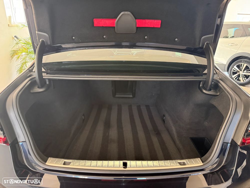 BMW 730 d Pack M Auto - 36