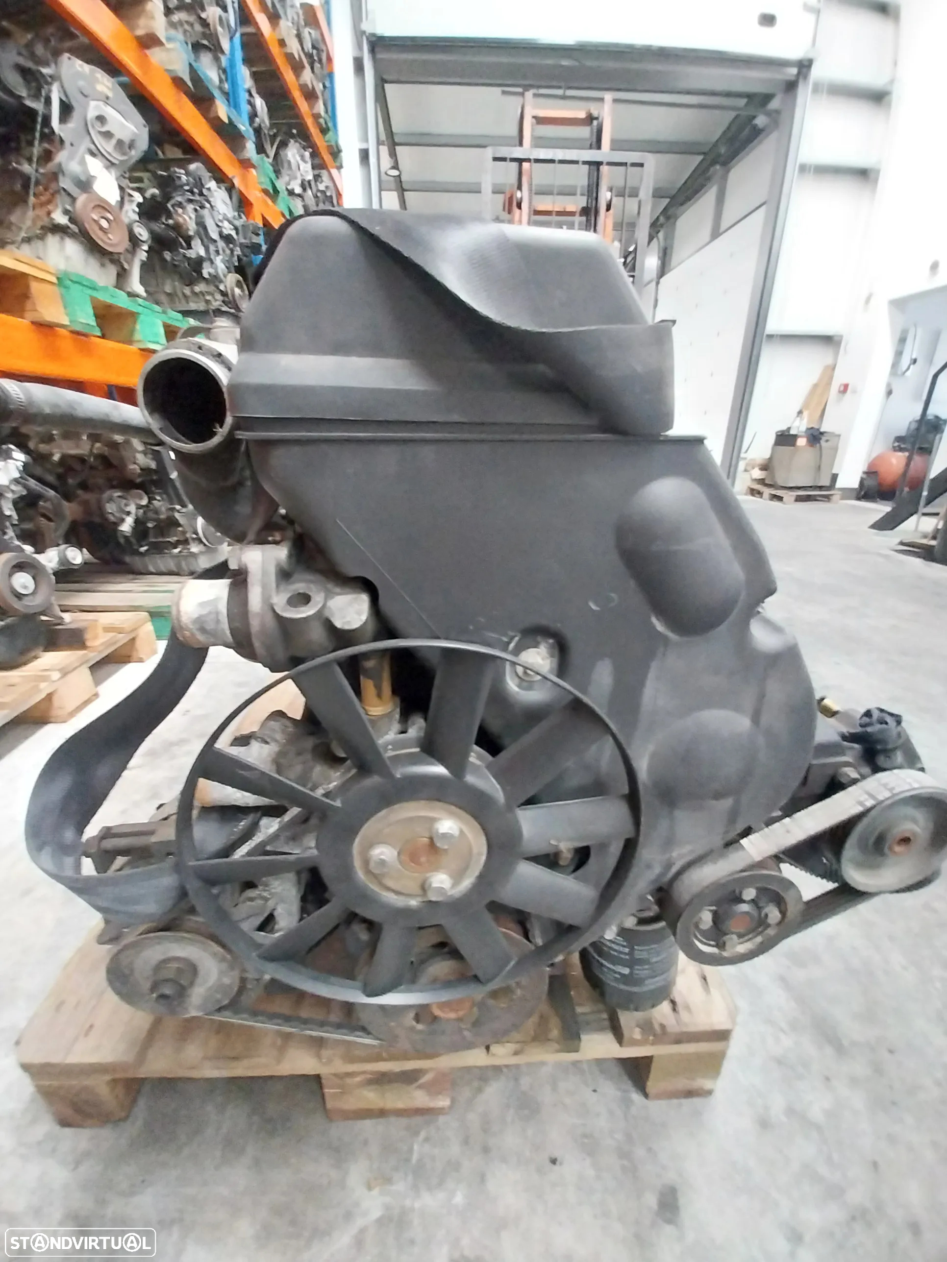 Motor Renault Trafic 2.5 D Ref: 8140 67 - 2