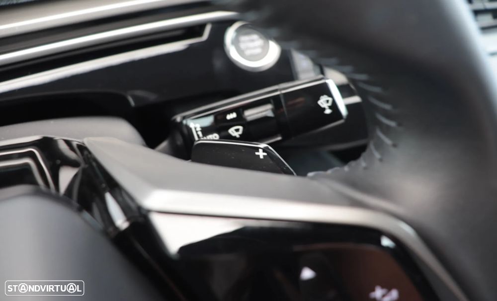 Peugeot 3008 1.2 Hybrid Allure e-DCS6 - 30