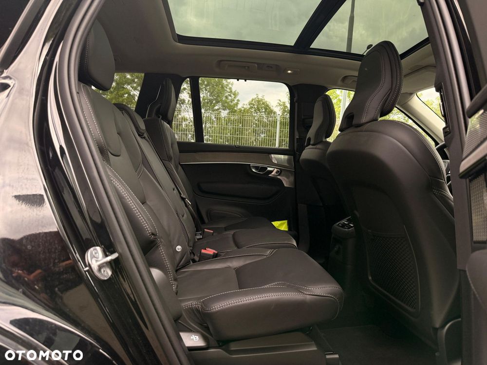 Volvo XC 90 - 37