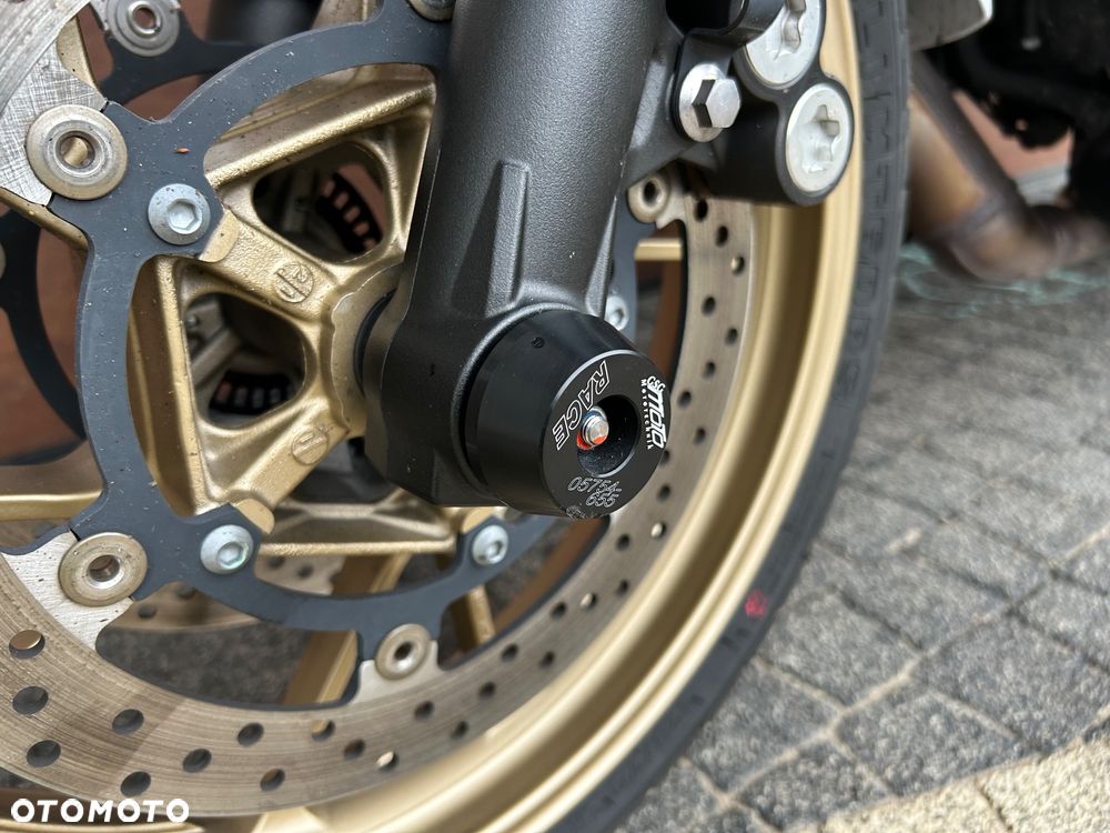 Yamaha XSR - 11