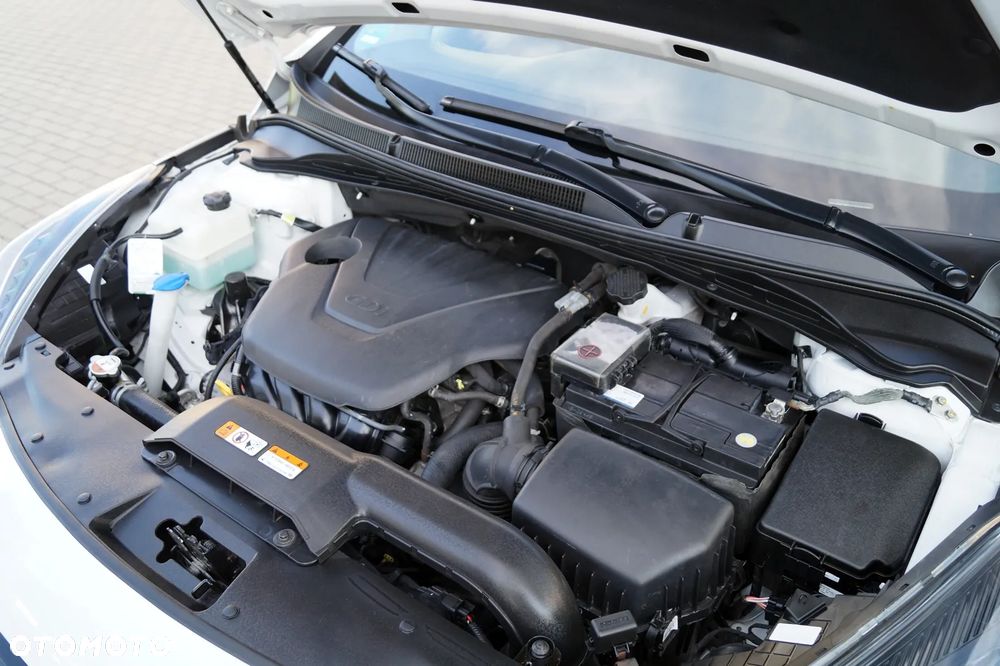 Hyundai i40 Kombi 1.6 Trend - 23