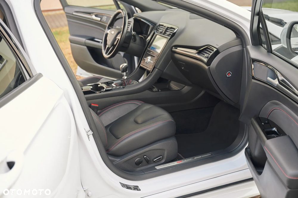 Ford Mondeo 2.0 EcoBlue ST-Line - 21