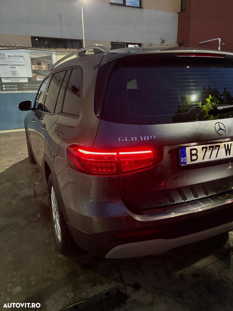Mercedes-Benz GLB 180 7G-DCT Progressive - 3
