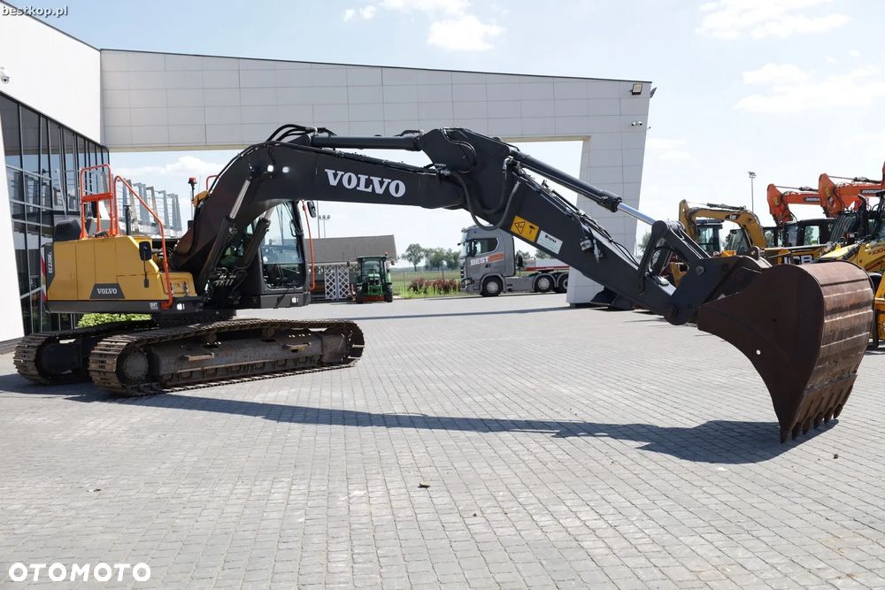Volvo EC220EL - 33