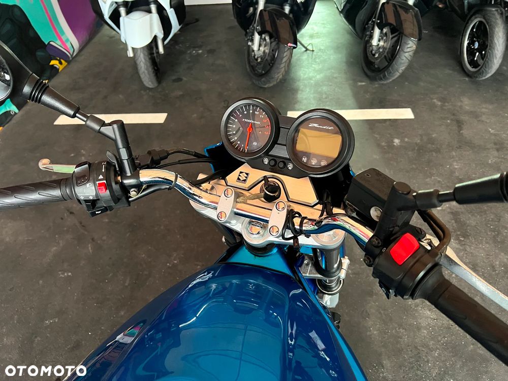 Suzuki Bandit - 19