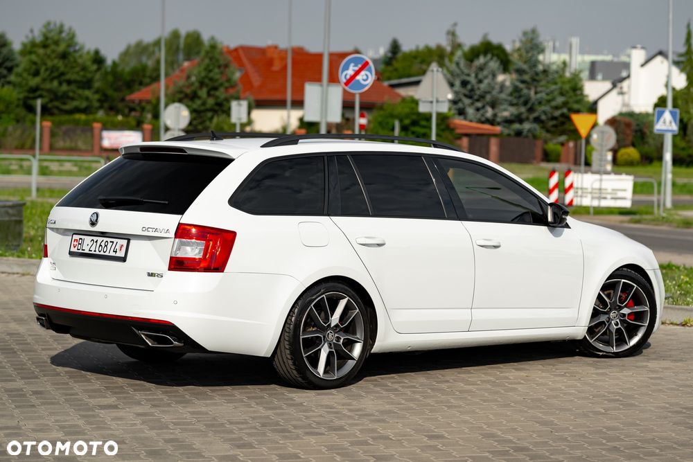 Skoda Octavia 2.0 TDI (Green tec) 4x4 DSG RS - 12