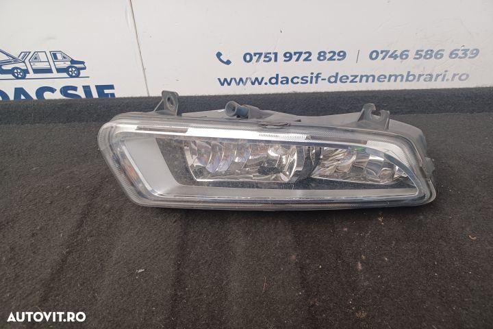 Proiector dreapta 17415902 174162-02 17415902 174162-02 Volkswagen VW - 1