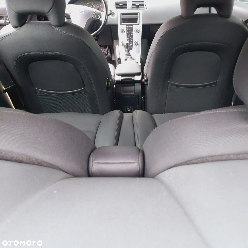 Volvo C30 1.6D DRIVe Momentum - 4