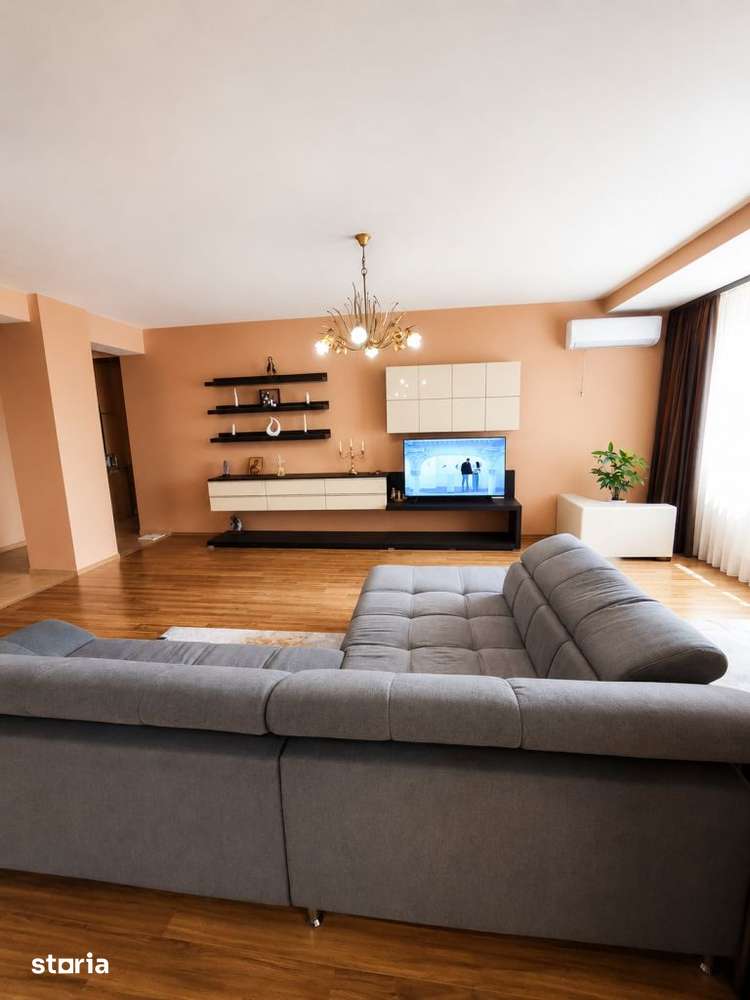 Vanzare apartament unic 2/3 camere 113 mp. Portul Tomis — fotografia 1