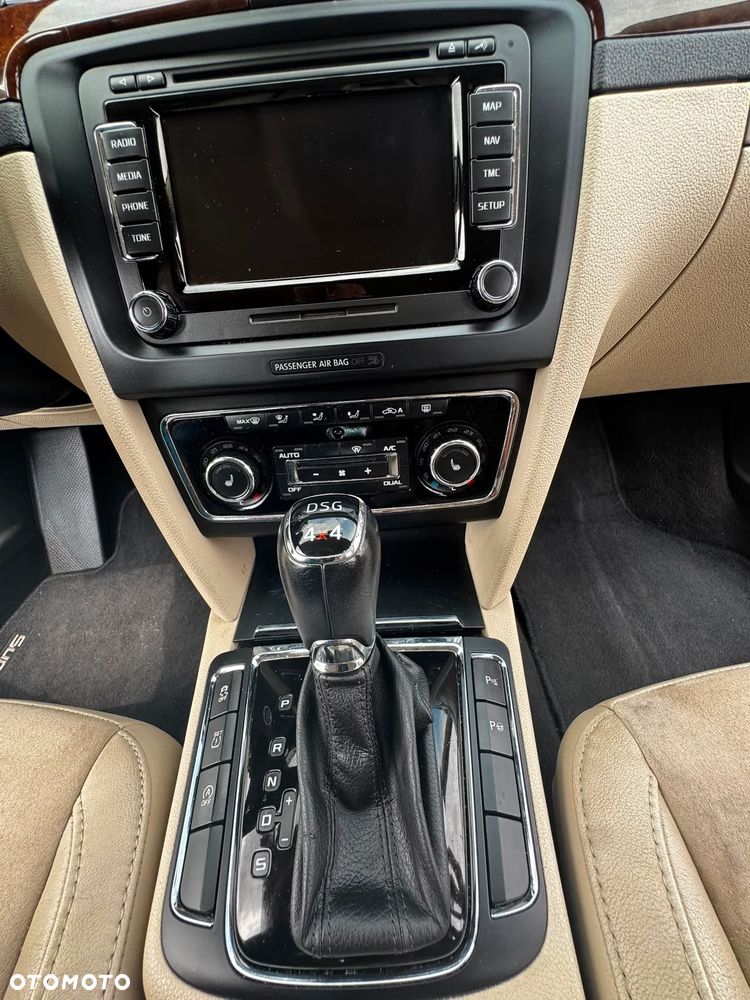 Skoda Superb 2.0 TDI 4x4 Elegance DSG - 17