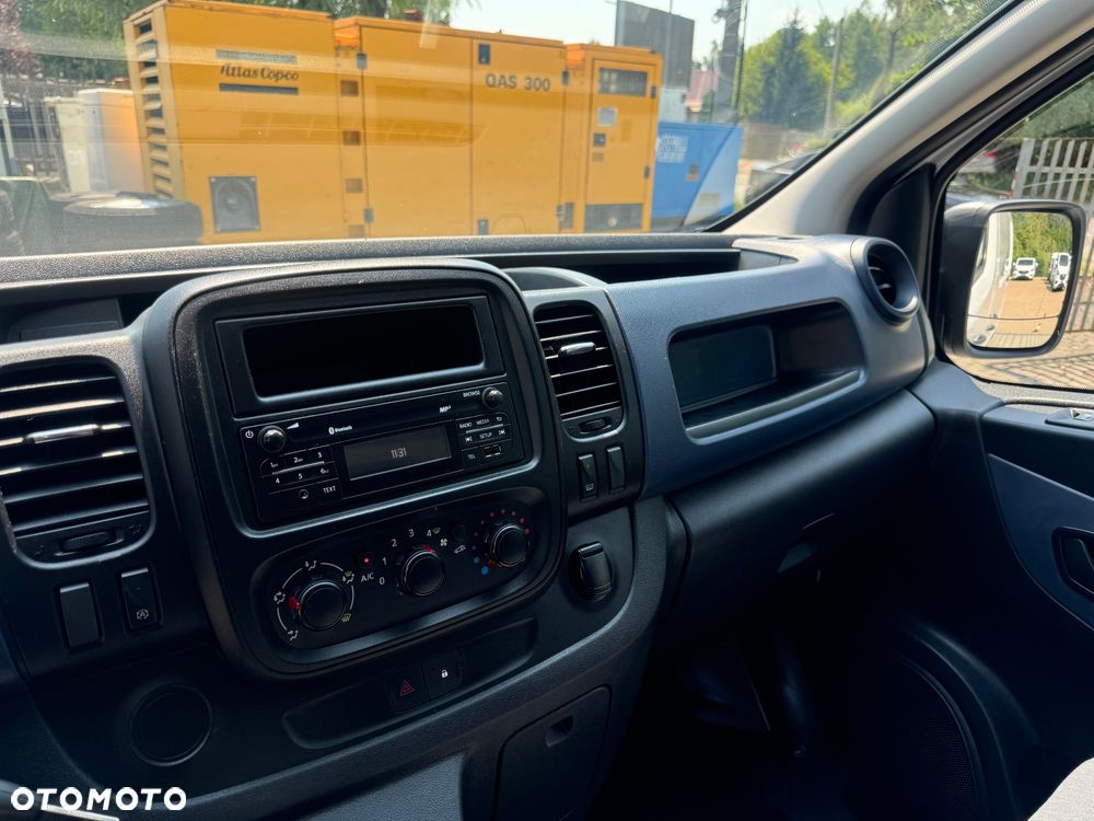 Opel Vivaro - 19
