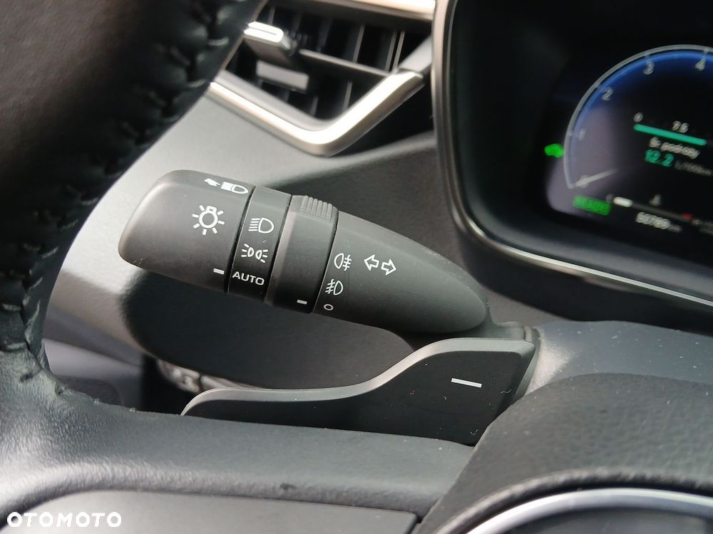 Toyota Corolla 2.0 Hybrid Comfort - 28