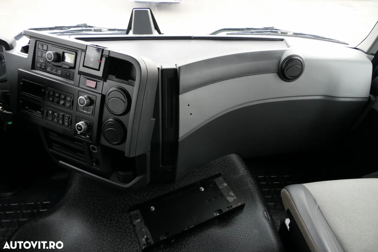Renault K 480 / 8x6 / BASCULANTE SPATE 25 mc / EURO 6 - 34