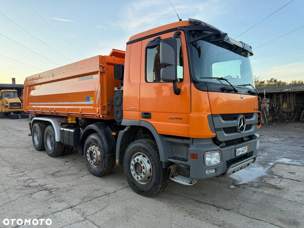 Mercedes-Benz Actros 3244 8x4 Bordmatik z Niemiec - 3