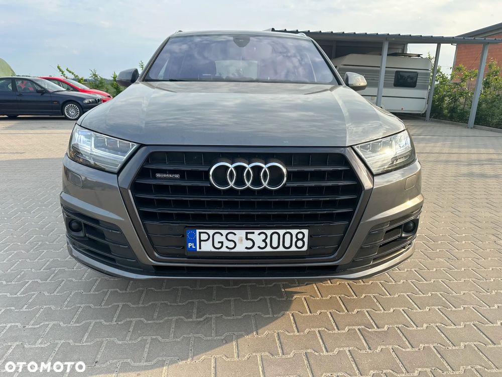 Audi Q7 - 10