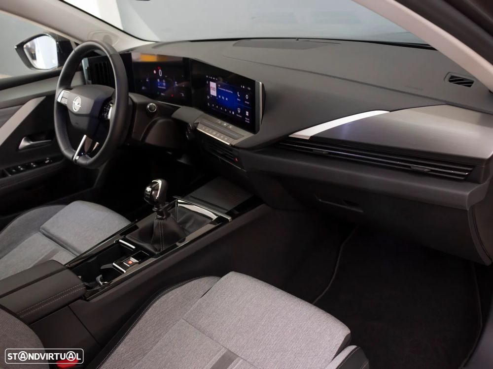 Opel Astra 1.2 T Elegance - 14