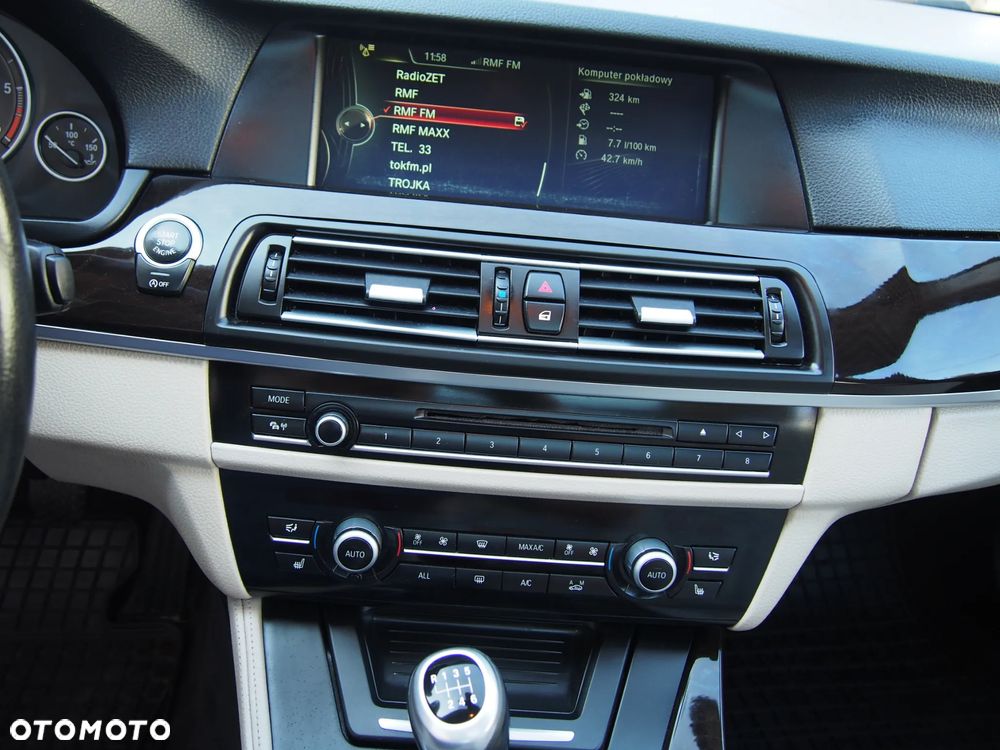BMW Seria 5 520d Luxury Line - 21