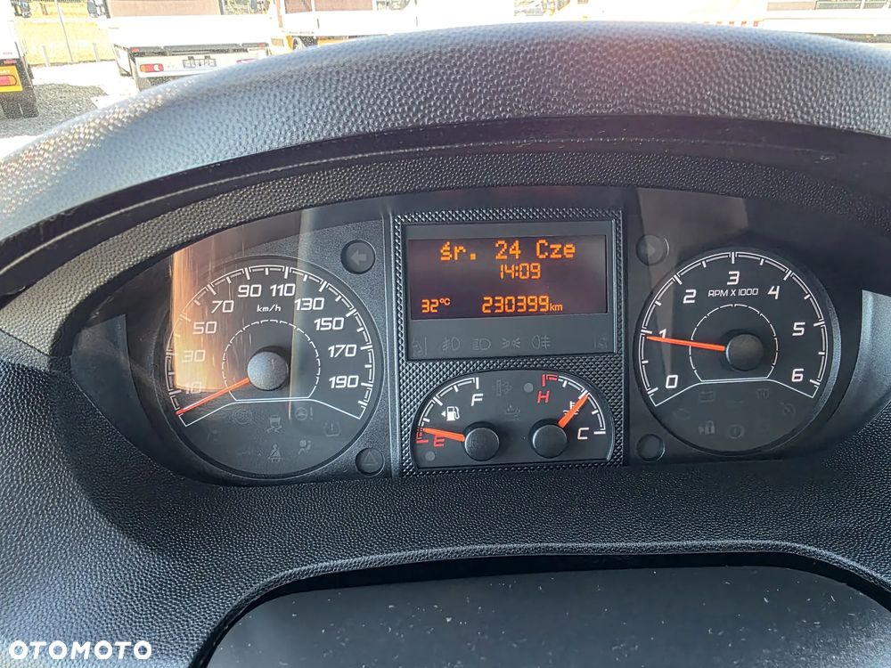Peugeot BOXER 2,2 HDI 140 KONNY KONTENER 4,3M WINDA KLIMA WEBASTO LEDY GWARANCJA - 34