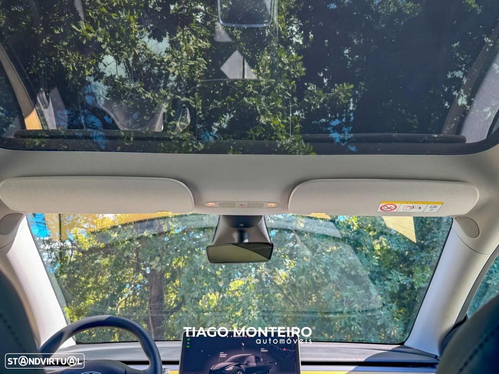 Tesla Model Y Tração Traseira — fotografia 42