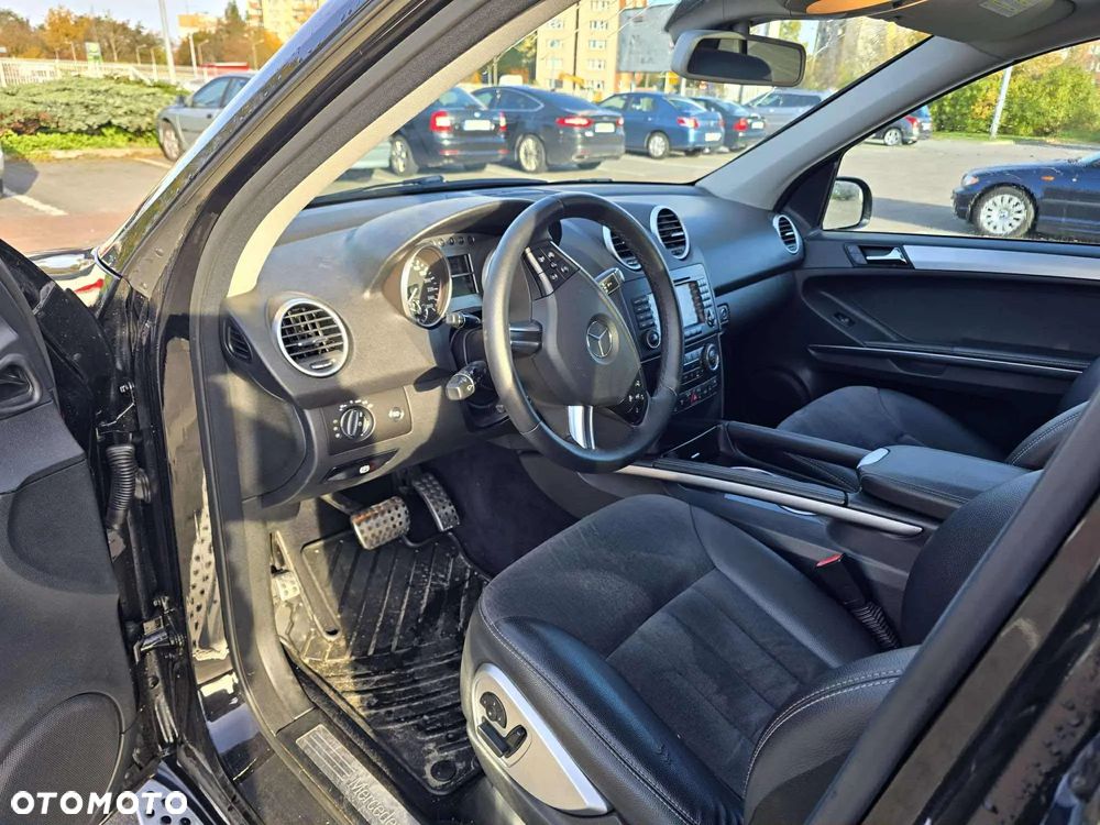 Mercedes-Benz ML - 7