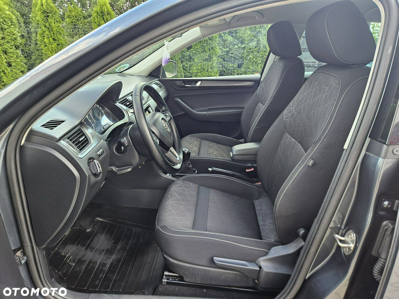 Skoda RAPID Spaceback 1.0 TSI Clever - 17