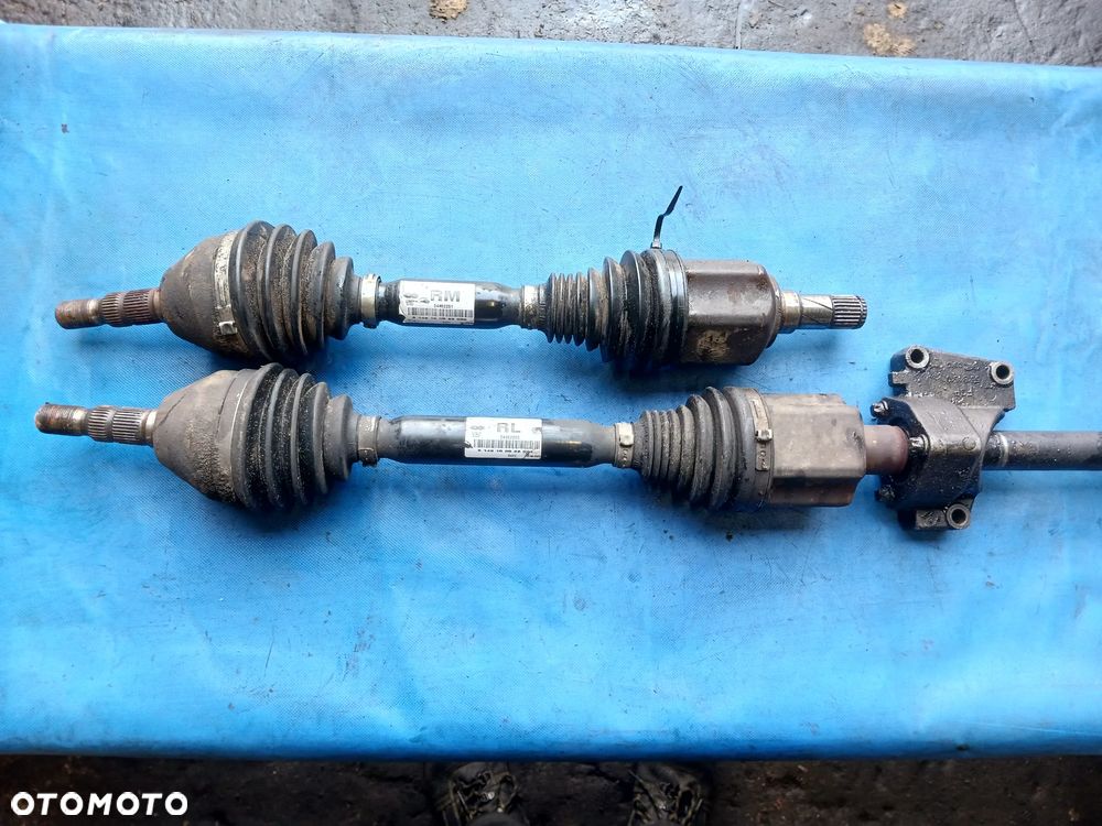 Opel Zafira B 1.9 Cdti Jtd 6B M32 Astra H półoś długa krótka prawa lewa przeguw wewnętrzny podpora łożysko wieszak półosi 24462251 24462250 - 1