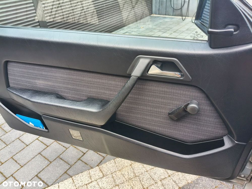 Mercedes-Benz W124 (1984-1993) - 15