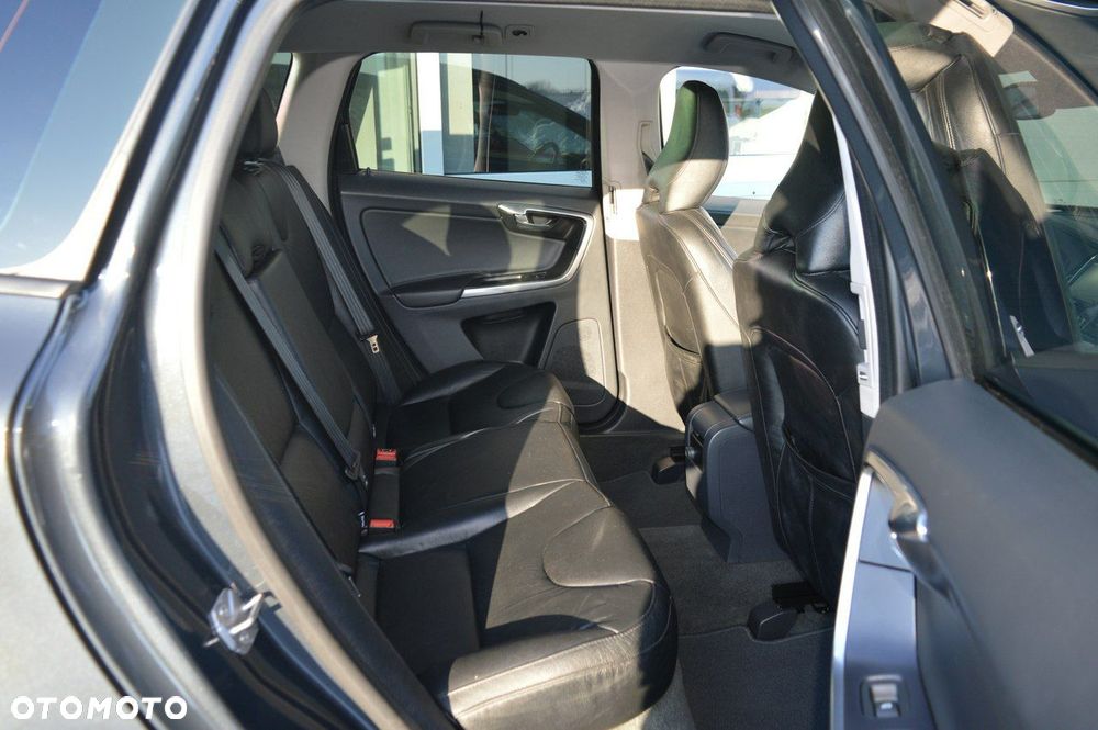 Volvo XC 60 D3 Drive-E Kinetic - 29