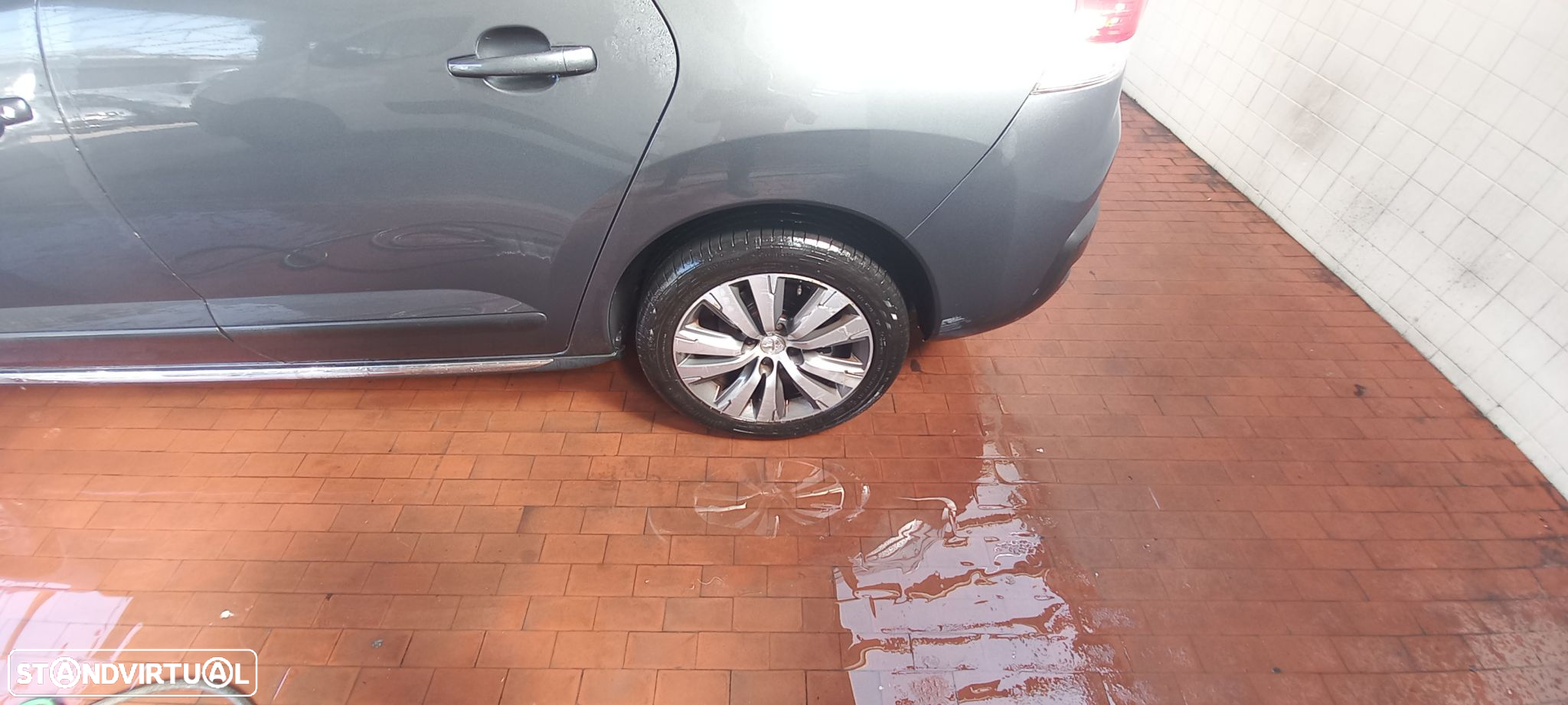 Peugeot 3008 1.6 HDi Allure - 3