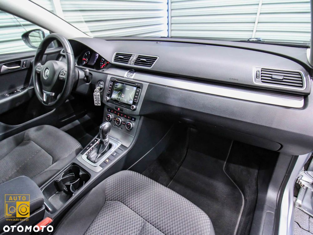 Volkswagen Passat 2.0 Blue TDI DSG SCR Comfortline - 8