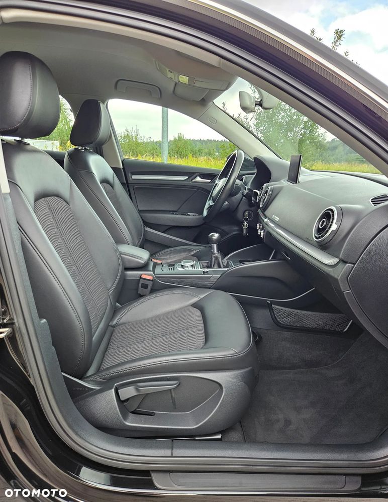 Audi A3 Sportback 2.0 TDI quattro Attraction - 9