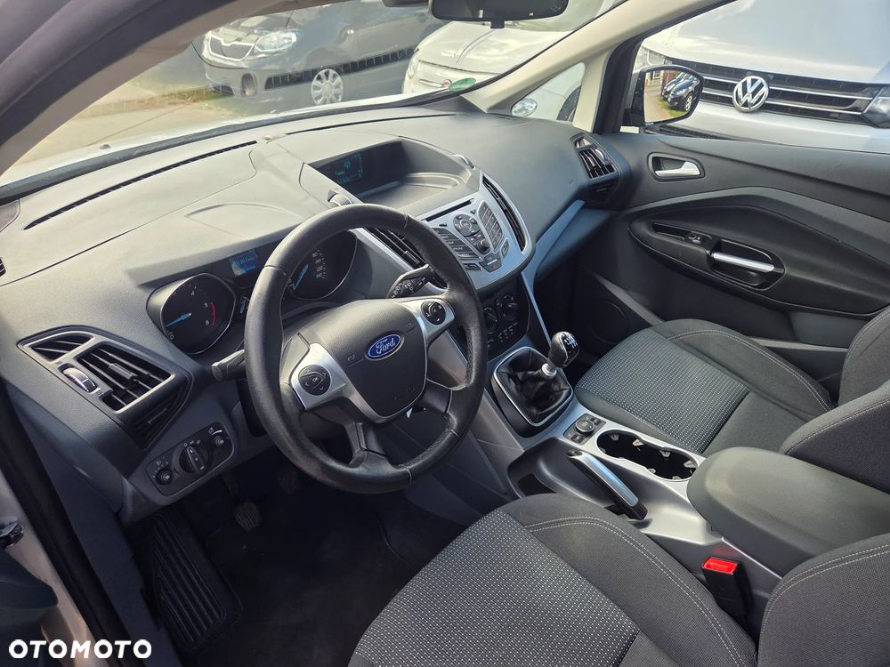 Ford C-MAX - 11