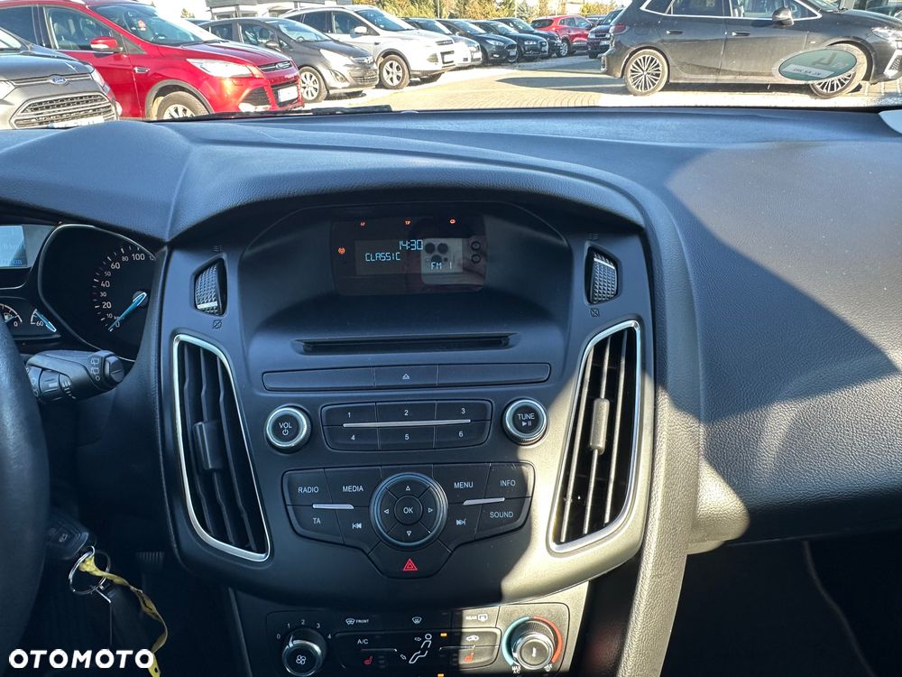 Ford Focus 1.0 EcoBoost Start-Stopp-System COOL&CONNECT DESIGN - 23