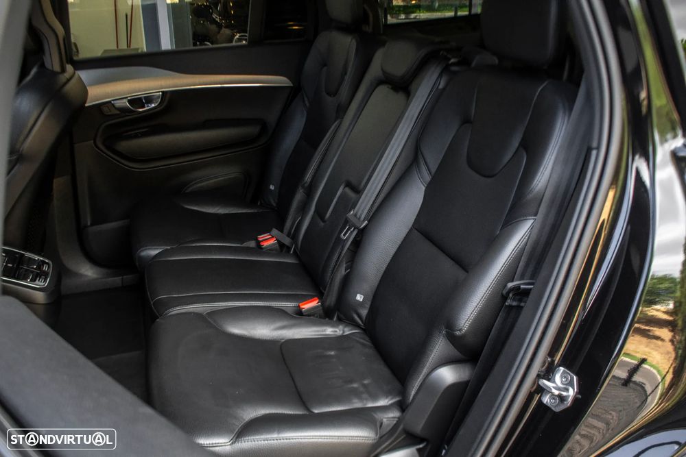 Volvo XC 90 B5 D AWD Geartronic Momentum Pro - 27