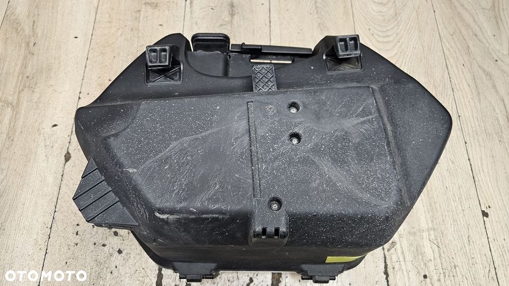 Kufer prawy Yamaha FJR 1300 / Tracer 900 / TDM 900 - 7