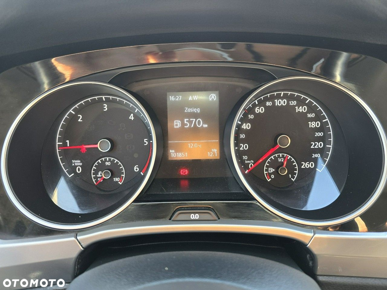 Volkswagen Touran - 28
