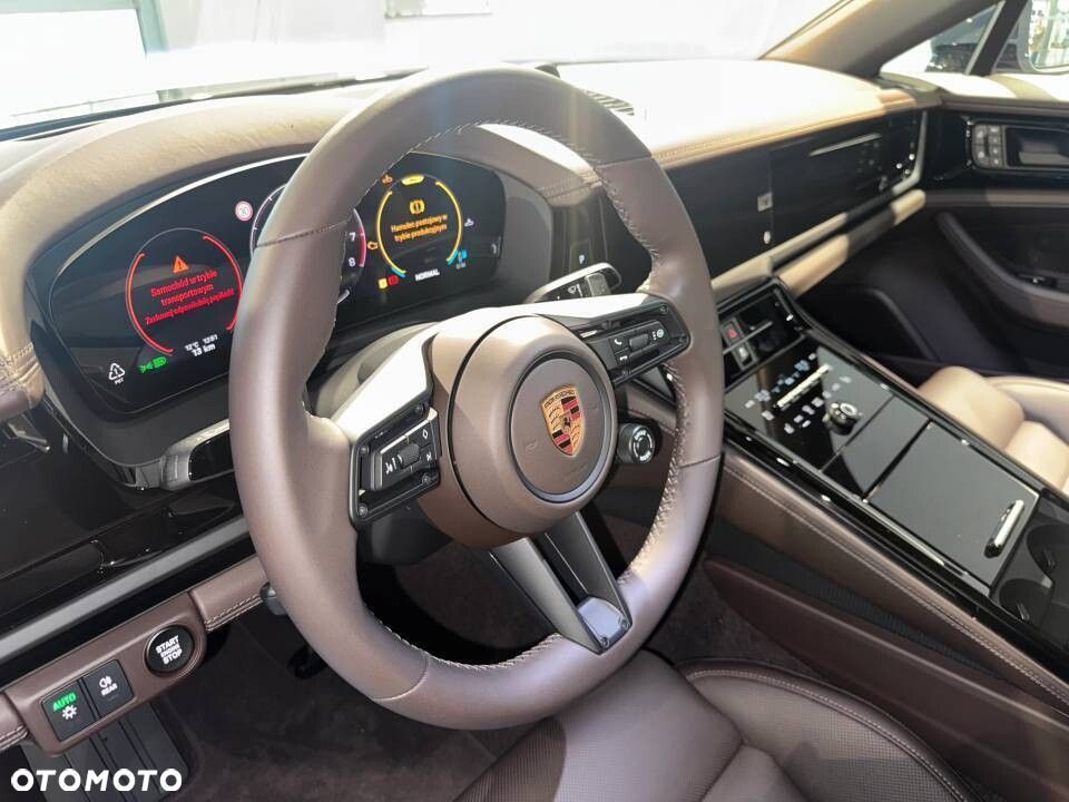 Porsche Panamera - 16