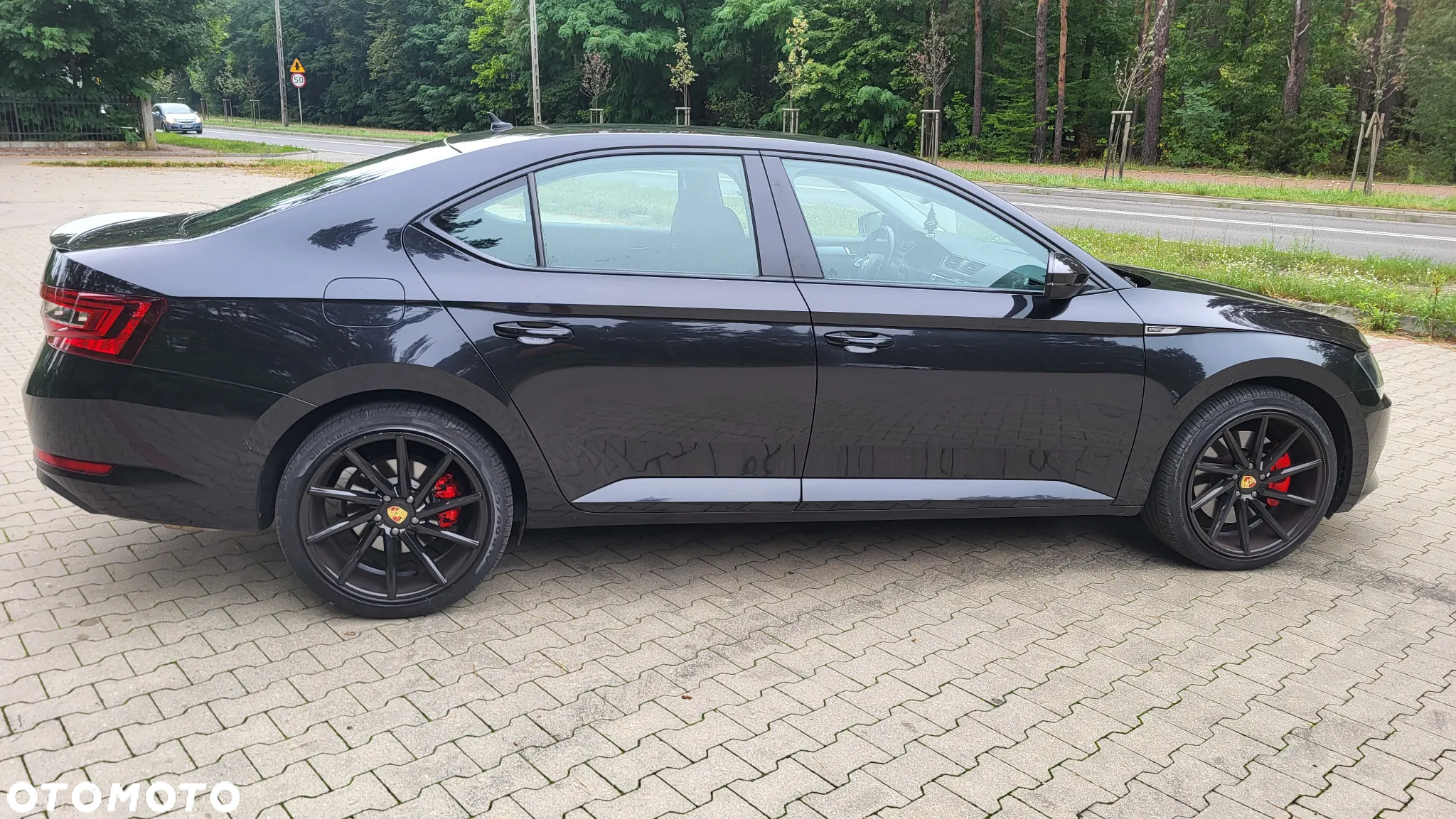 Skoda Superb 2.0 TSI Active DSG - 14