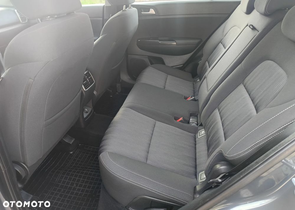 Kia Sportage - 16