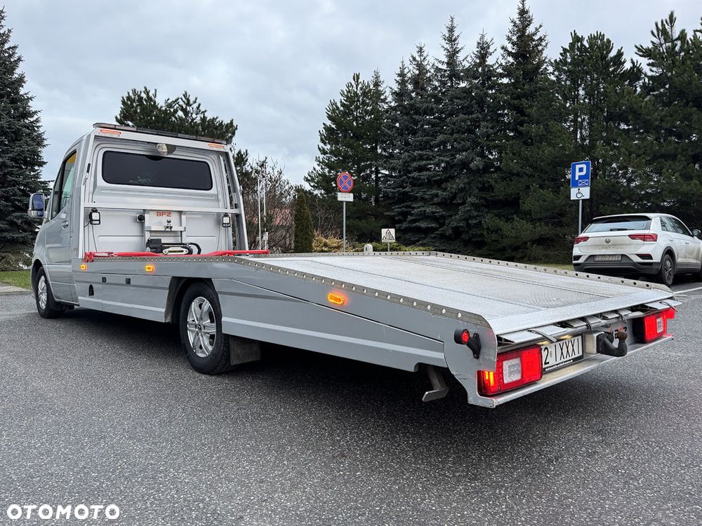 Mercedes-Benz Sprinter - 19