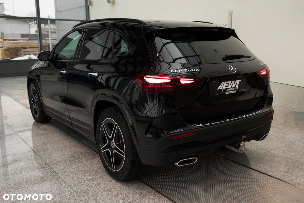 Mercedes-Benz GLA 200 d 4-Matic AMG Line - 5