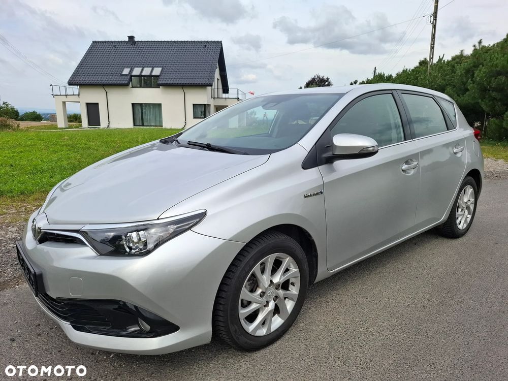 Toyota Auris - 1