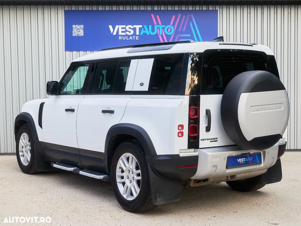 Land Rover Defender 110 2.0L D240 S - 6