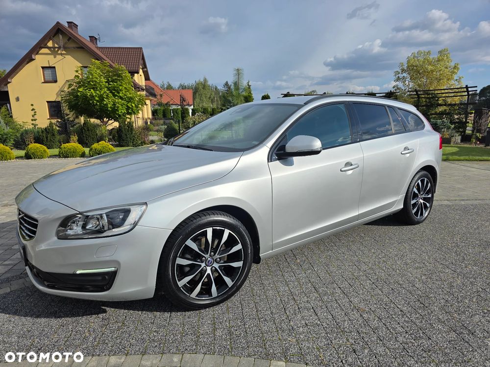 Volvo V60 D3 Geartronic Summum - 2