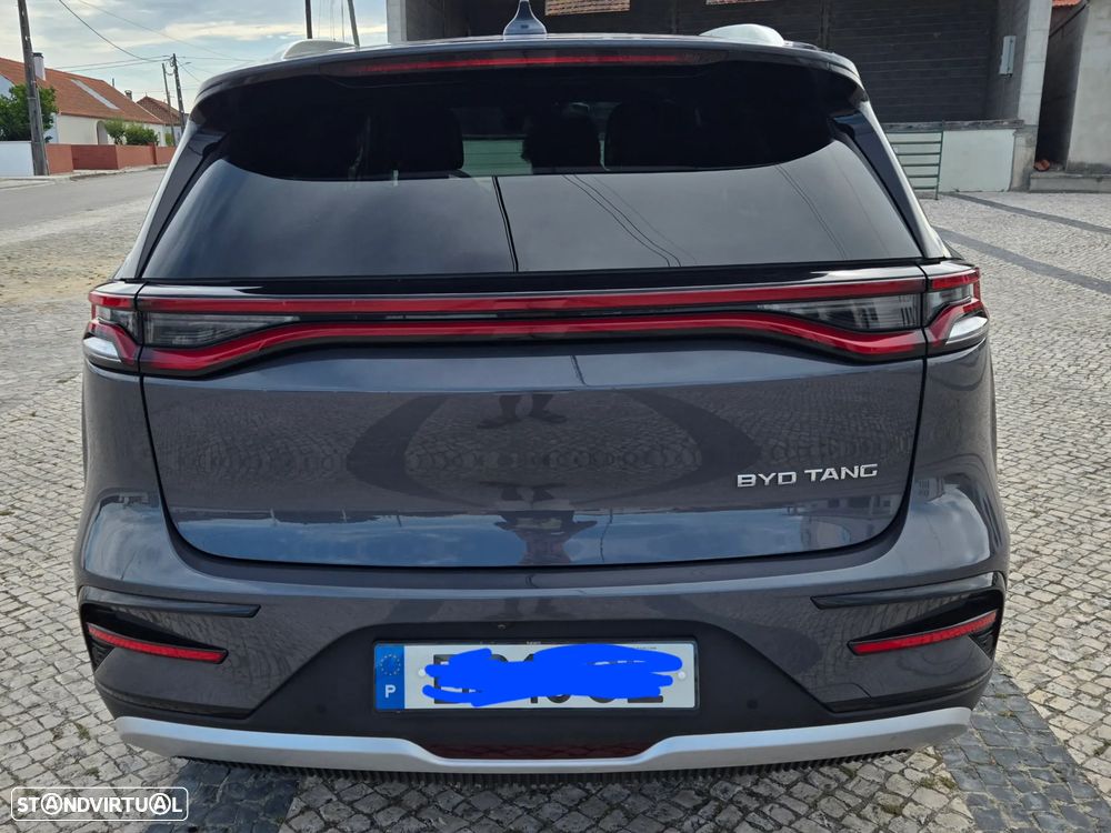 BYD Tang 108.8 kWh AWD Flagship - 4