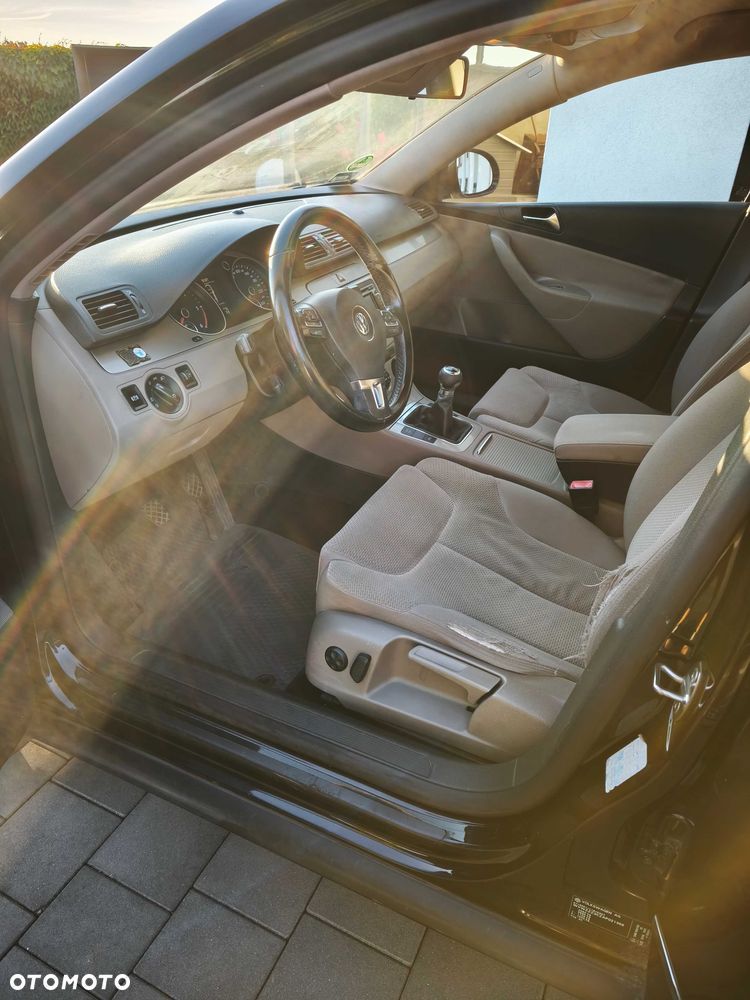 Volkswagen Passat - 7