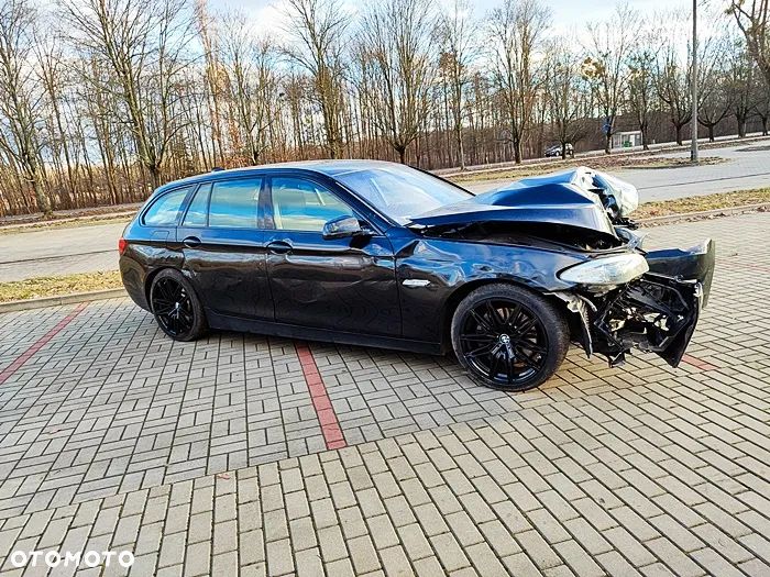 BMW Seria 5 535i xDrive Sport-Aut - 3